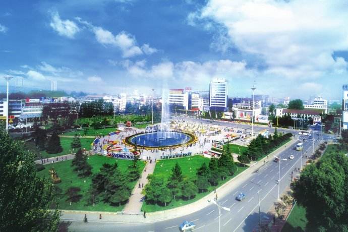 長治八一廣場.jpg